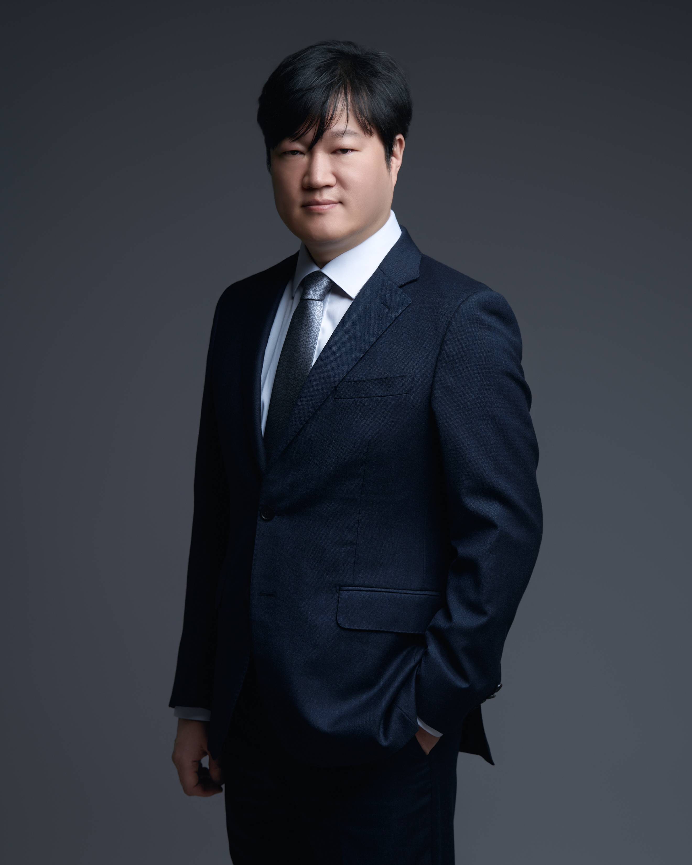 ��ǥ�̻� ����ȫ